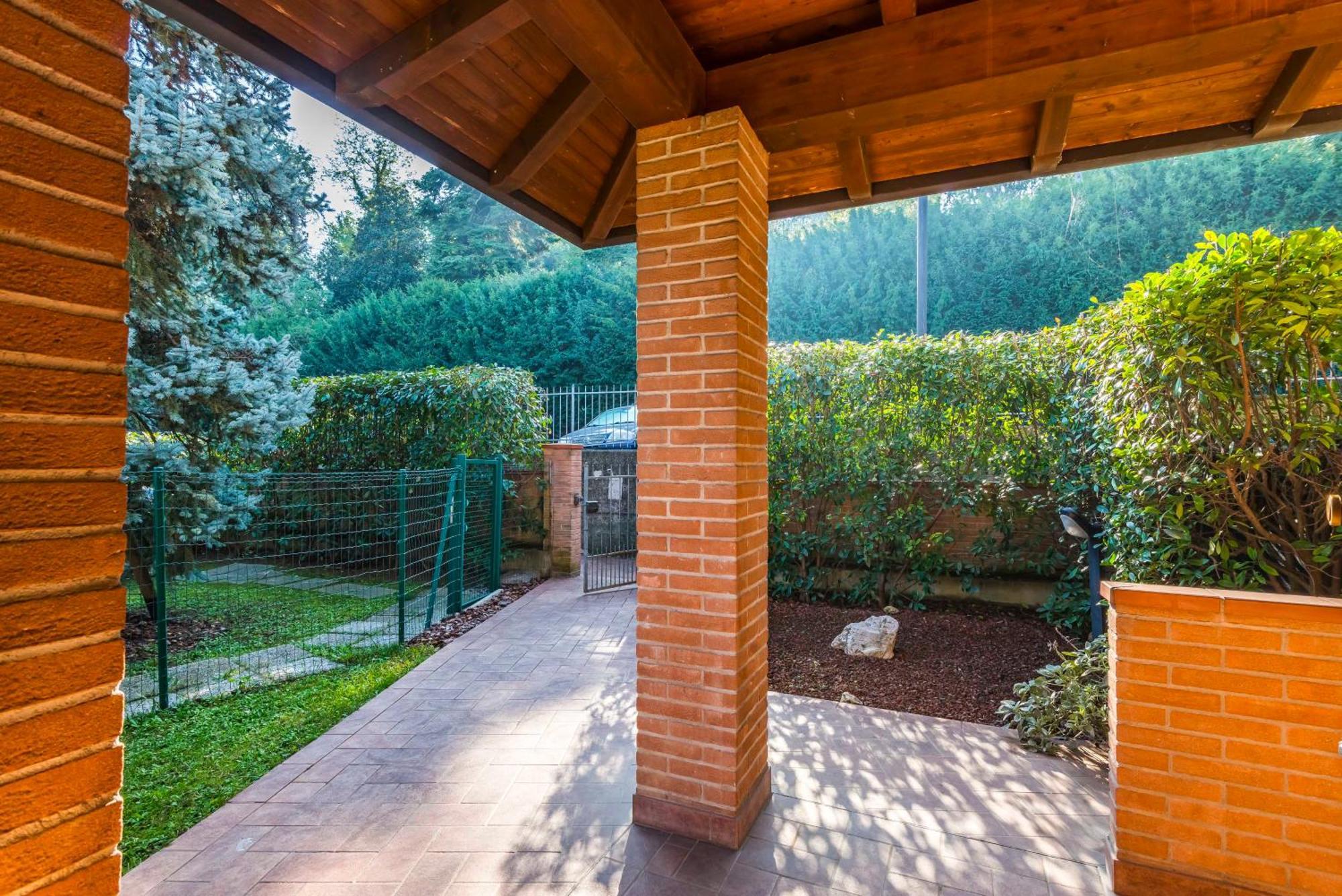Jacuzzi Apartment In Italian Villa, Wi-Fi & Garden Sassuolo - Maranello Casalgrande Ngoại thất bức ảnh